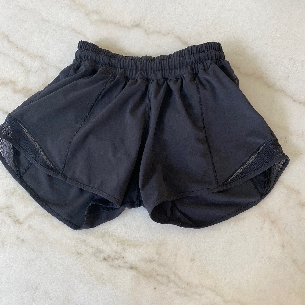 Size 2 women's Lululemon hotty hot shorts
